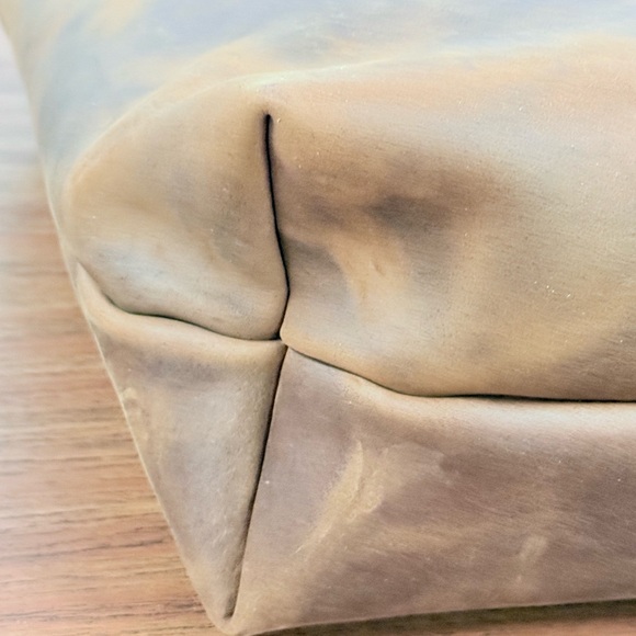 Portland Leather Goods Medium Canyon Classic Tote Bag - Picture 4 of 7